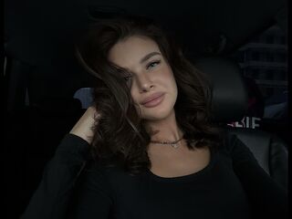 anal MariamCurrington
