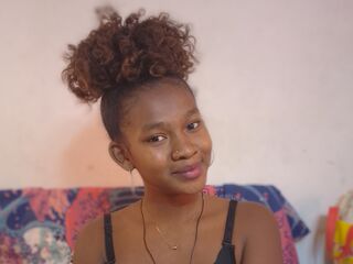 hot strip tease webcam MarieSaynah
