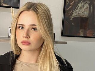 chat room MarnieRhyner