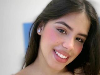hot webcamslut MiaFoxyx