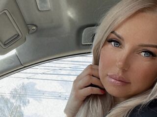 hot cam girl masturbating MilanaCaramel