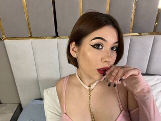 camgirl masturbating MinaAustin
