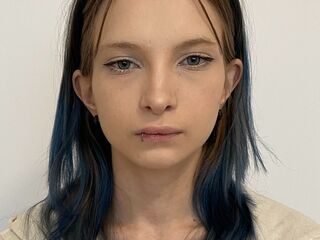 hot cam girl fingering shaved pussy MiraTeele