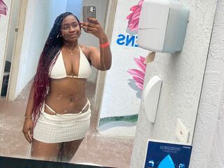 mastubating web cam girl MishelDaza