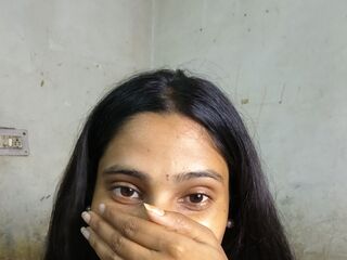anal webcam sex MuskaanSingh