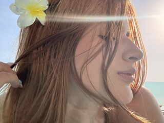 beautiful camgirl NoraVennucci