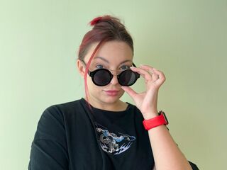 camgirl shaving pussy PaCeraso
