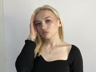 strip tease PaulinePedrotti