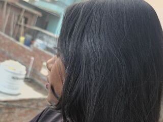 jasmin webcam model PriyaSengar