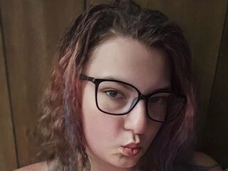 hot cam girl fingering pussy QueenVivienne