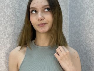 adult liveshow QuennaHeaston