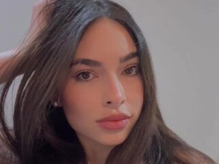 camslut topless RebeccaWein