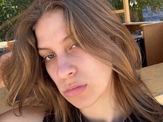 naked girl with webcam fingering RhiannonLinko