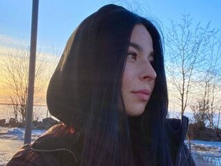 camslut fingering shaved pussy RosalieMoan