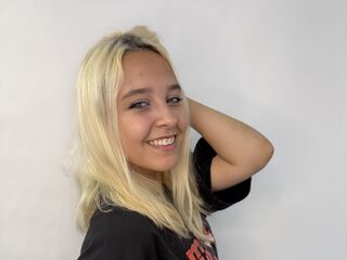 teaser chat RussellGiuliano