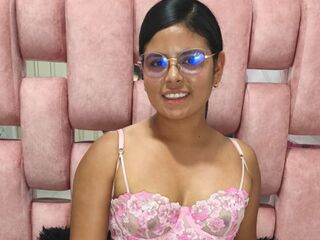 nude SalomeHarman