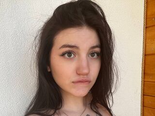 camslut SashaPefferman