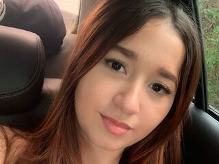 naughty webcamgirl ScarlettAmel