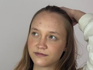 camwhore video SharriDougan