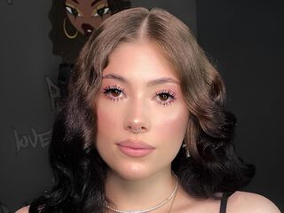 cam girl showing tits ShayneKuster