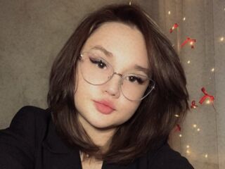 spy web cam ShielaQuam