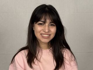 hot cam girl fingering shaved pussy ShonnaBlomstrand