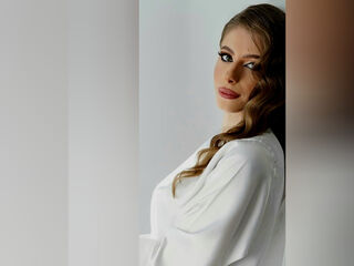 naked girl with webcam masturbating SofiaVosez