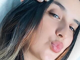 hot strip tease webcam SophiaCastelly