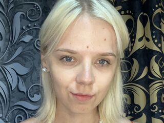 shaved pussy web cam SophiaKims