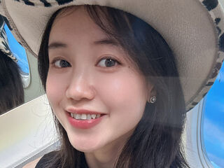 camwhore masturbating with sextoy SunnyXu