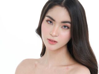 naughty camwhore SyrenaPorsche