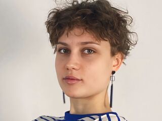 chatslut TheolaTunison