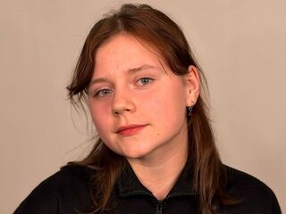 girl chat room TonaBurgard