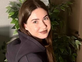 free chat room TrinaJarocki