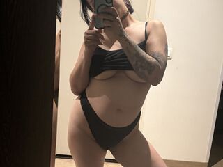 hot camslut TropicalMidnight