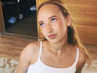 cam girl playing with vibrator VeniceMidden