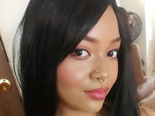 live webcam performer VeruskaRizzot