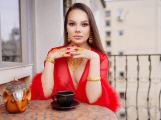 naughty camgirl fingering shaved pussy VictoriaMinna