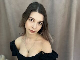 camgirl shaving pussy WandaHearing