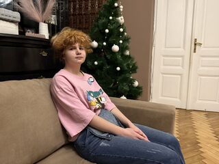 camslut topless ZyraMonroe